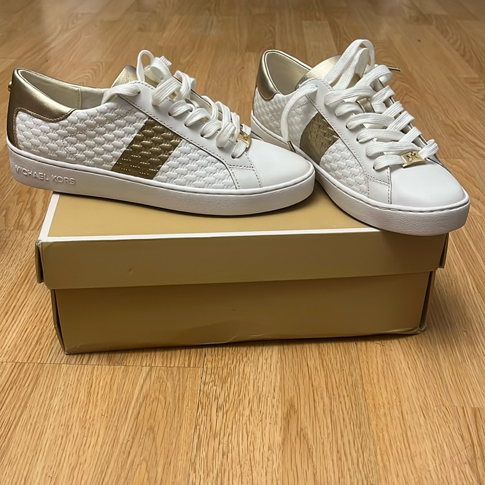 Michael Kors Colby Sneaker EMB Leather/Painted Stripe